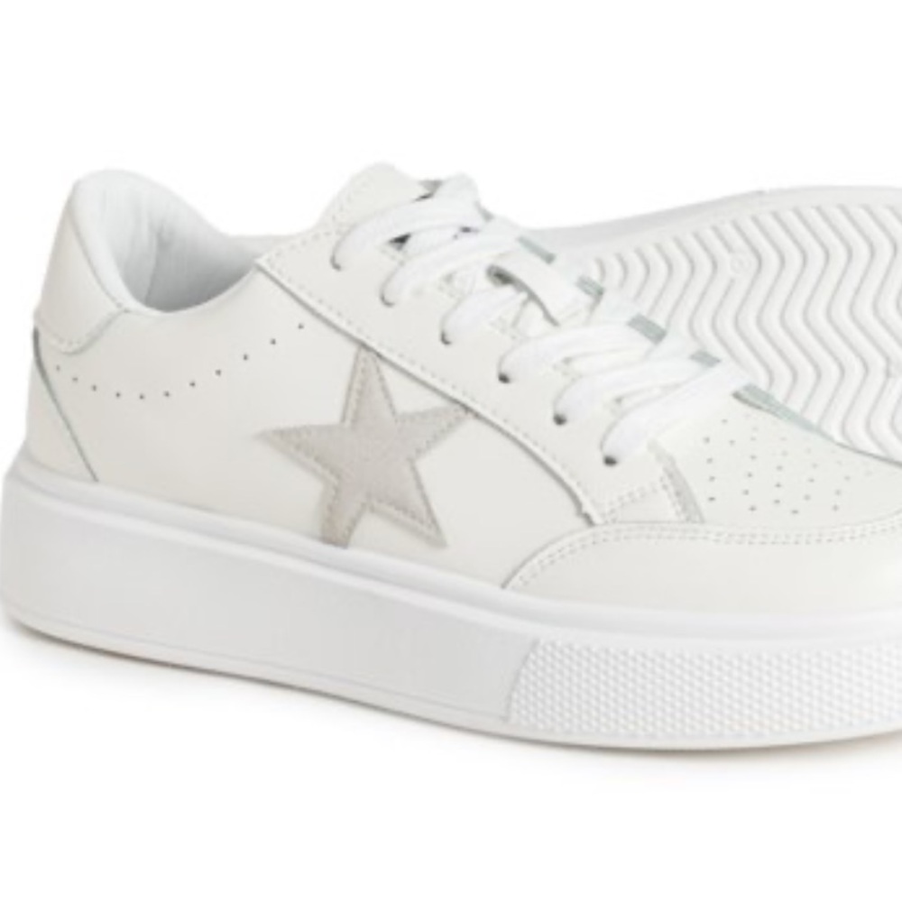 | VINTAGE HAVANA | Lauree Tab Platform Court Sneakers. Size 8.5.